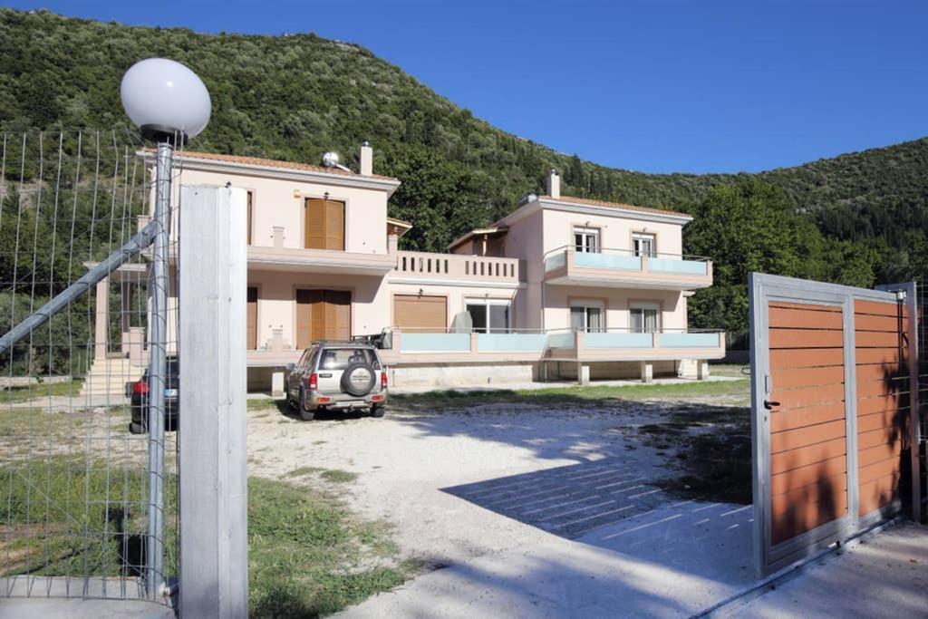 Villa Ligero Agios Christoforos  Ngoại thất bức ảnh