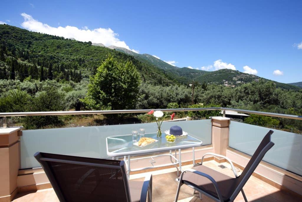 Villa Ligero Agios Christoforos  Ngoại thất bức ảnh
